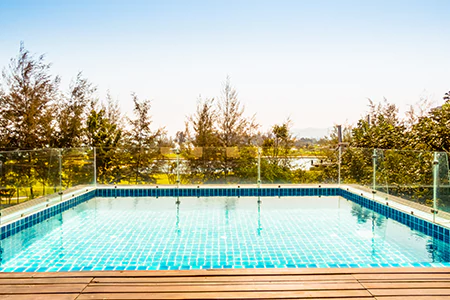 Cost of Glass Pool Fence Repair in Orlando